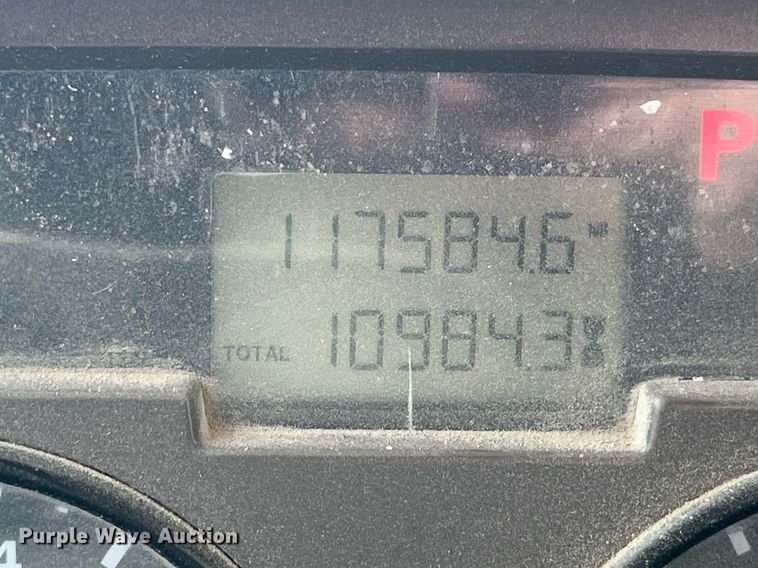 image for item LD9981 2005 Mack CV713 ready mix truck