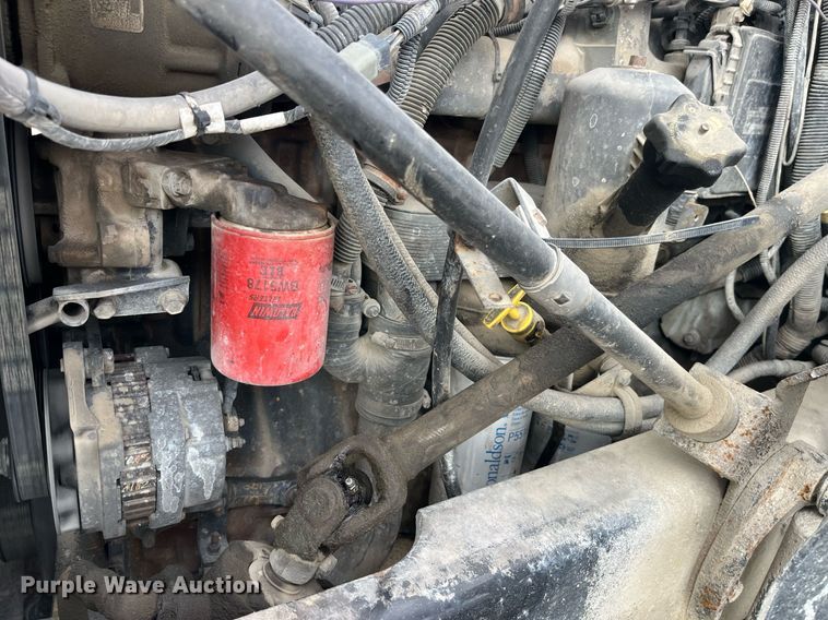 image for item LD9981 2005 Mack CV713 ready mix truck