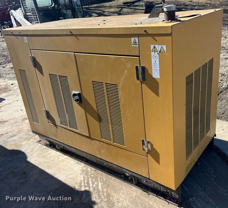 image for item LD9988 1999 Olympian G25F1S generator