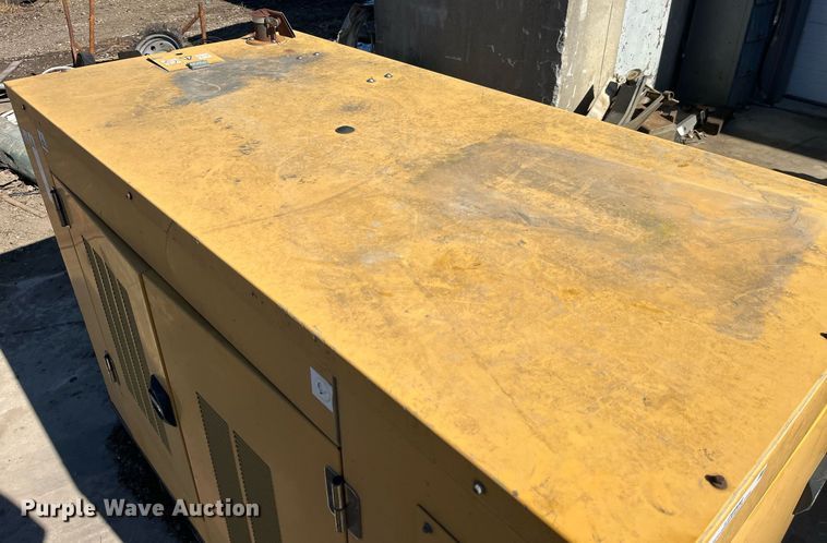 image for item LD9988 1999 Olympian G25F1S generator