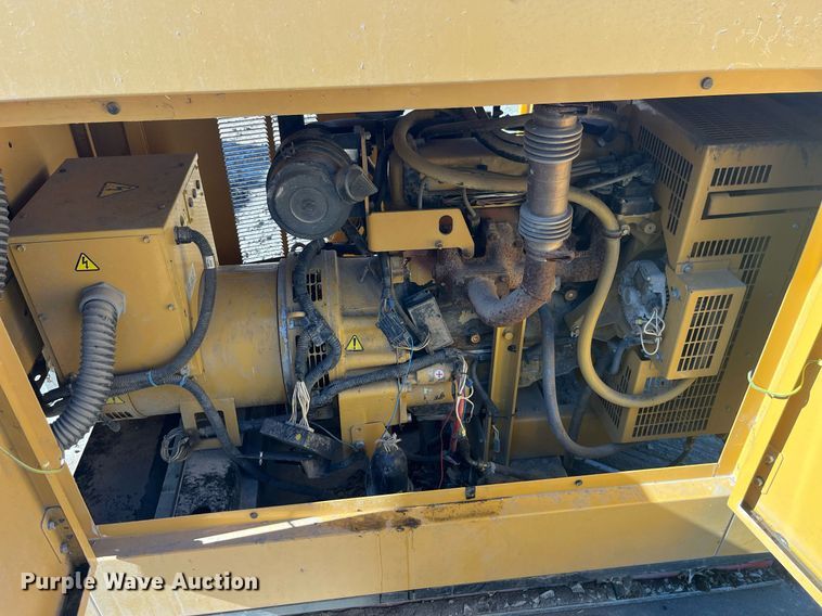 image for item LD9988 1999 Olympian G25F1S generator