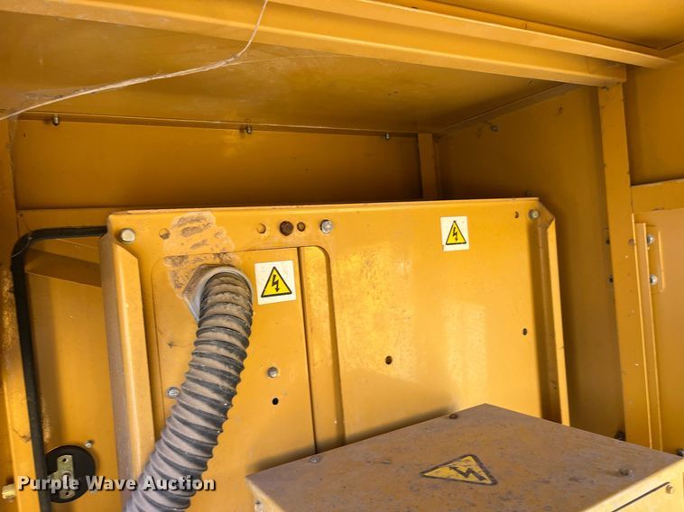 image for item LD9988 1999 Olympian G25F1S generator