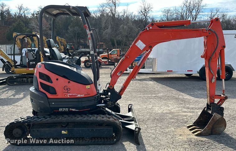 image for item LK9736 2016 Kubota  U25 mini excavator