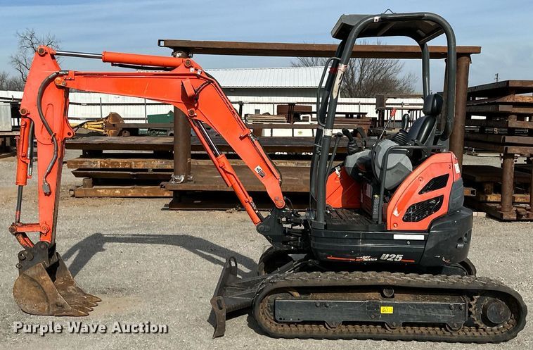 image for item LK9736 2016 Kubota  U25 mini excavator