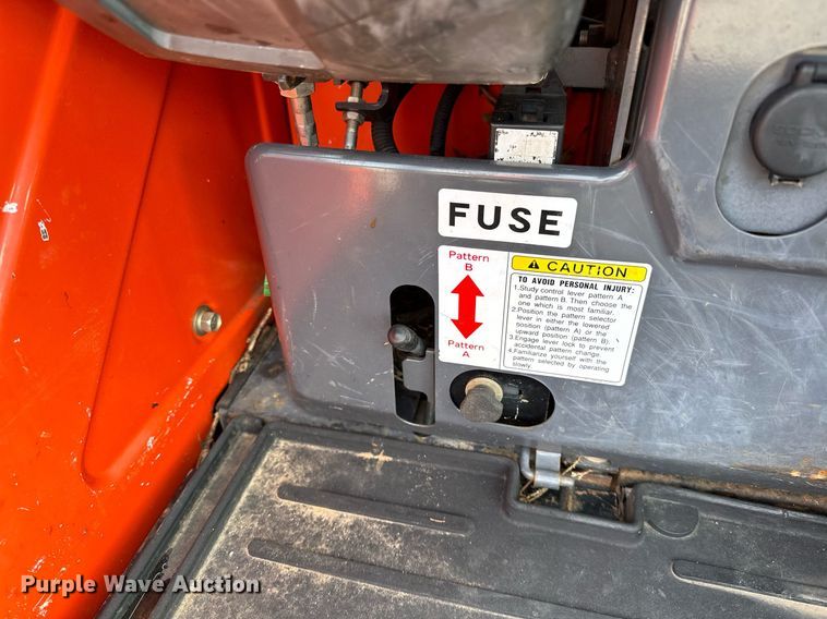 image for item LK9736 2016 Kubota  U25 mini excavator