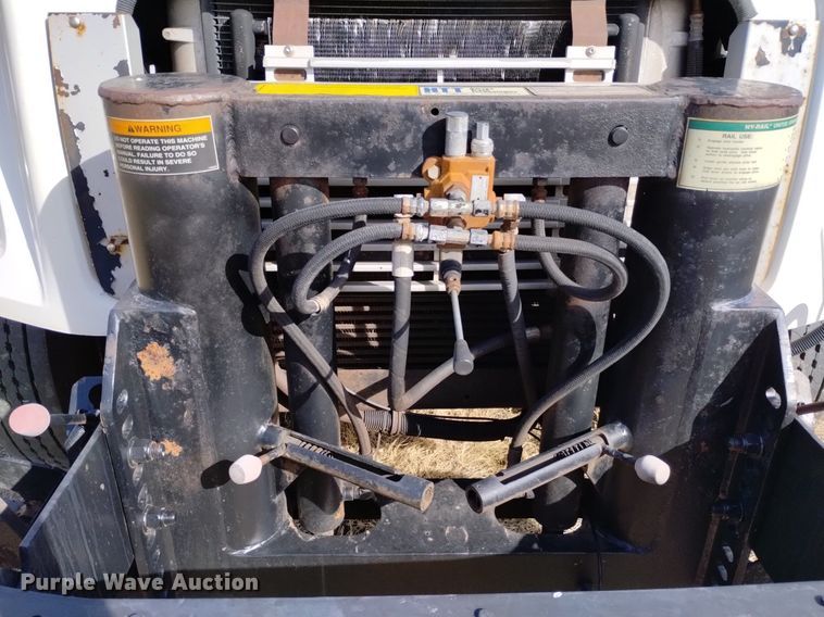 image for item LN9927 2004 Freightliner FL70 crane truck