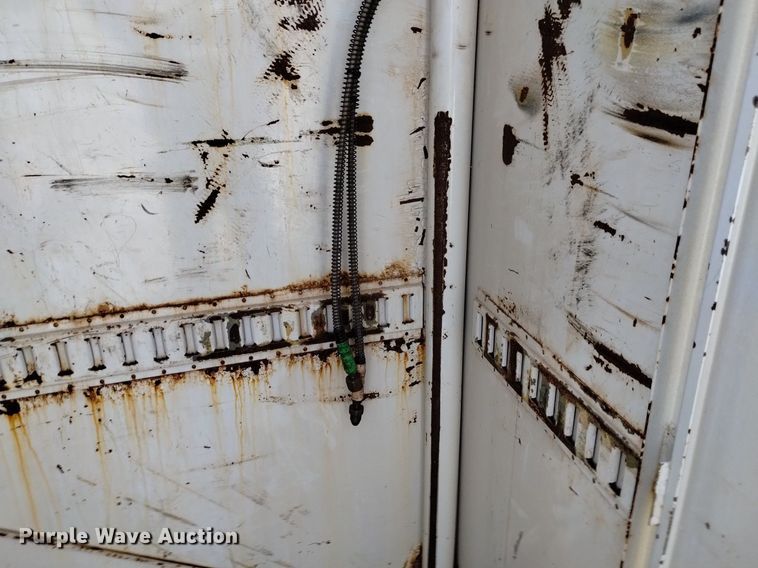 image for item LN9927 2004 Freightliner FL70 crane truck