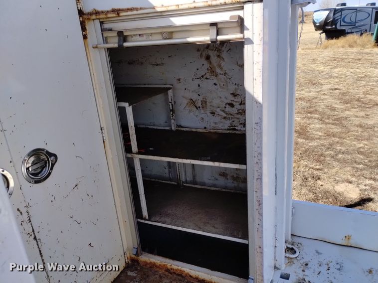 image for item LN9927 2004 Freightliner FL70 crane truck