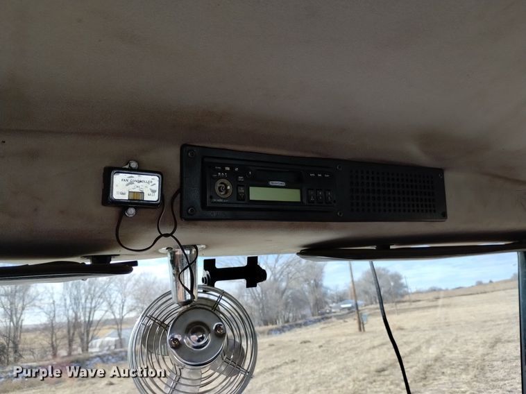 image for item LN9927 2004 Freightliner FL70 crane truck