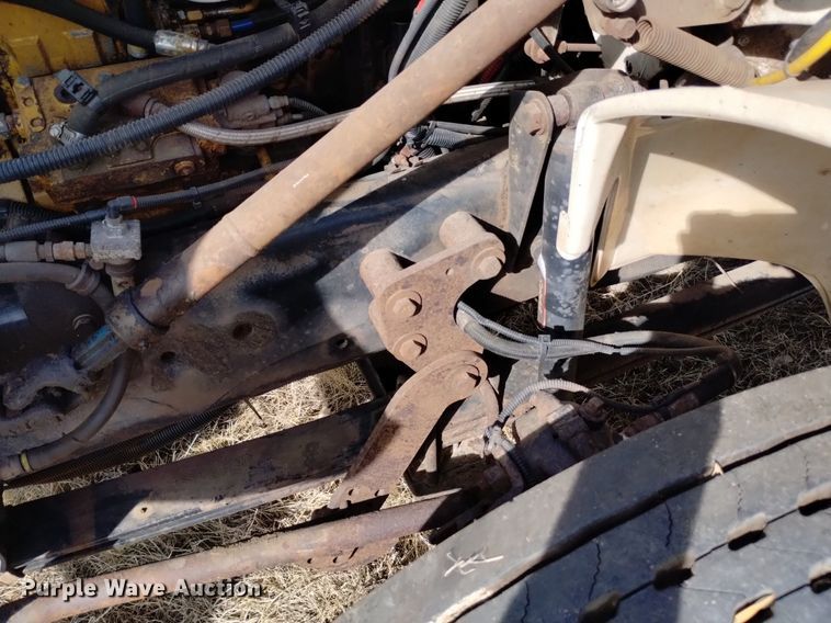 image for item LN9927 2004 Freightliner FL70 crane truck