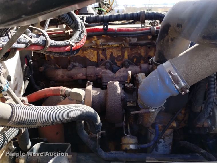 image for item LN9927 2004 Freightliner FL70 crane truck