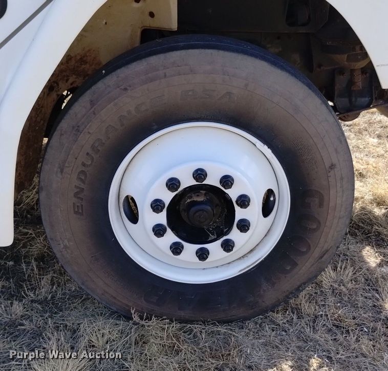 image for item LN9927 2004 Freightliner FL70 crane truck