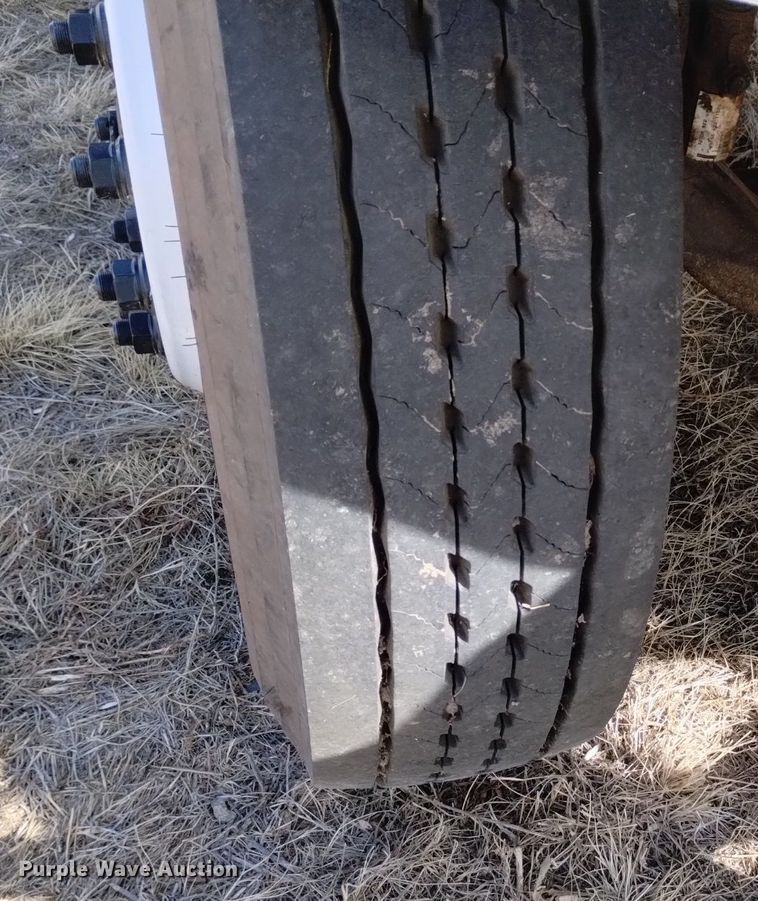 image for item LN9927 2004 Freightliner FL70 crane truck