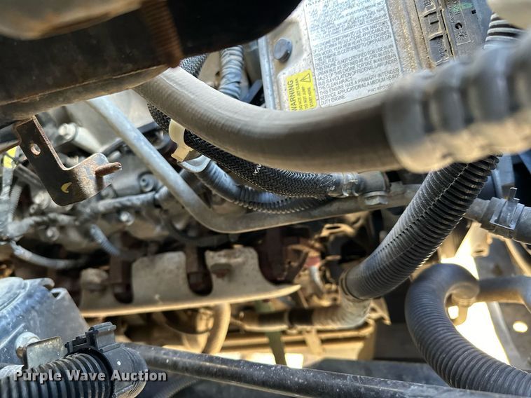 image for item LO9458 2004 Chevrolet  C4500 flatbed truck