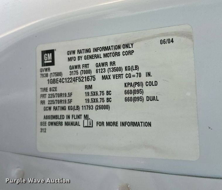 image for item LO9458 2004 Chevrolet  C4500 flatbed truck