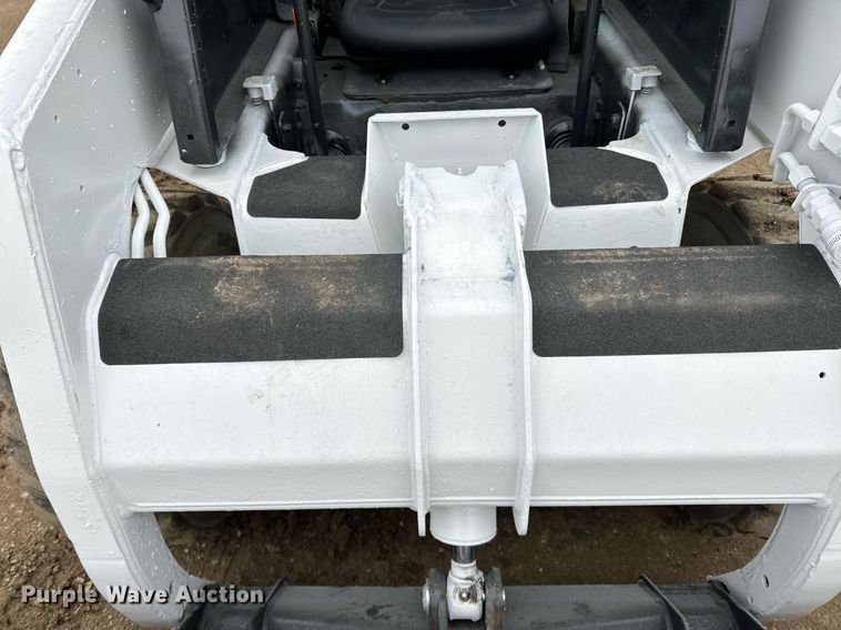 image for item LO9489 1997 Bobcat 763 skid steer loader