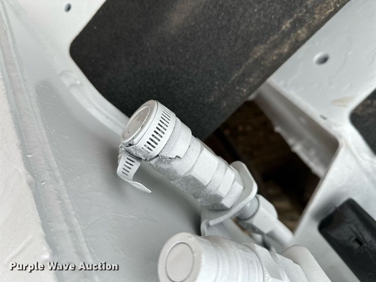 image for item LO9489 1997 Bobcat 763 skid steer loader