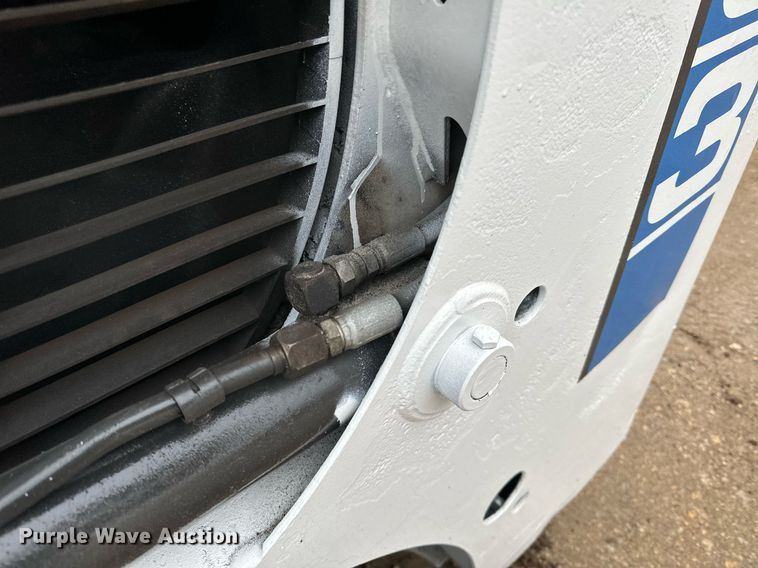 image for item LO9489 1997 Bobcat 763 skid steer loader