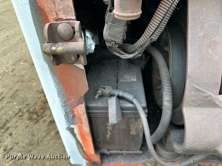 image for item LO9489 1997 Bobcat 763 skid steer loader