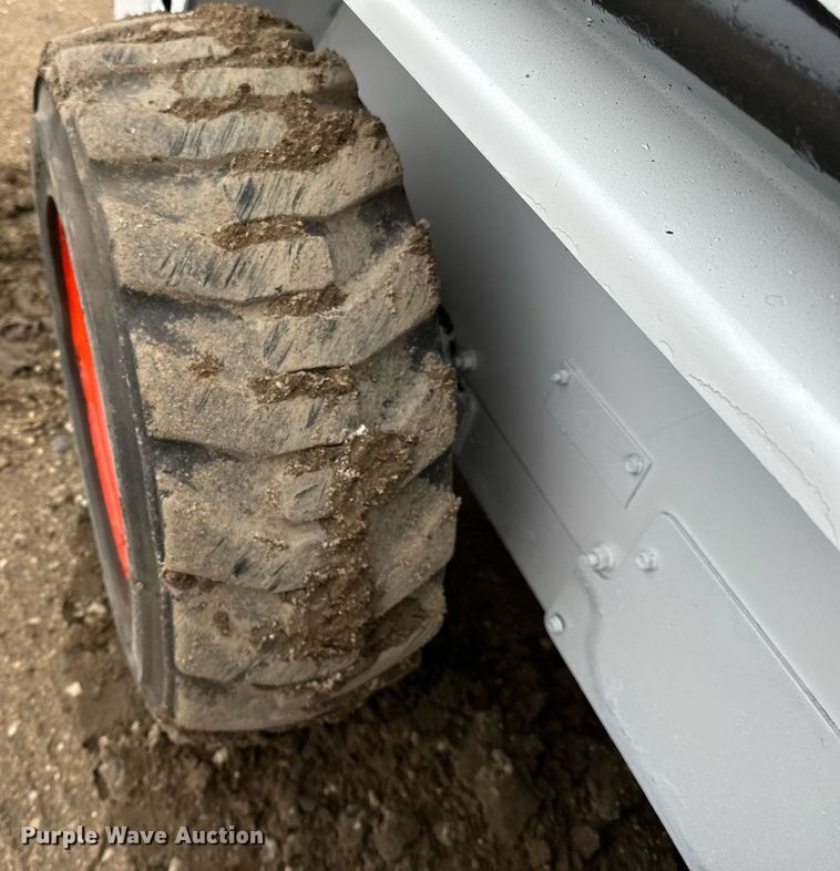 image for item LO9489 1997 Bobcat 763 skid steer loader