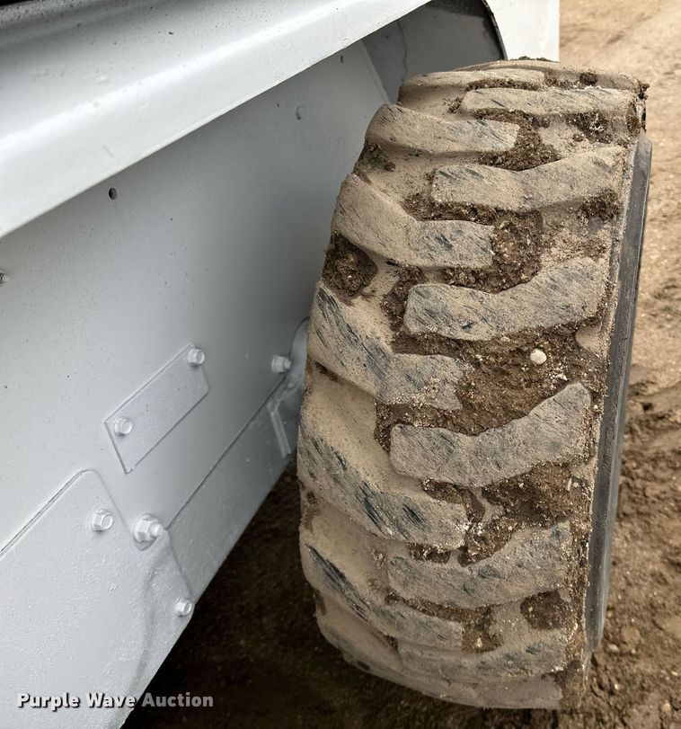 image for item LO9489 1997 Bobcat 763 skid steer loader