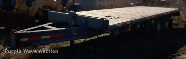 image for item LT9790 2007 Circle D equipment trailer