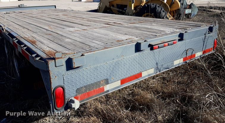 image for item LT9790 2007 Circle D equipment trailer