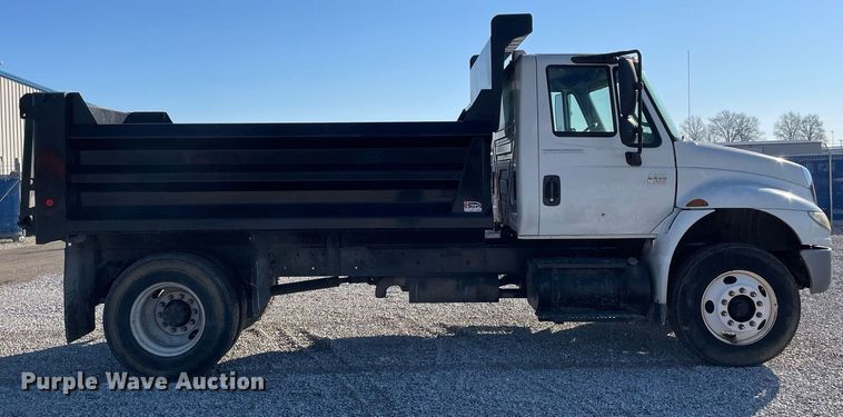 image for item LV9984 2007 International 4400 dump truck