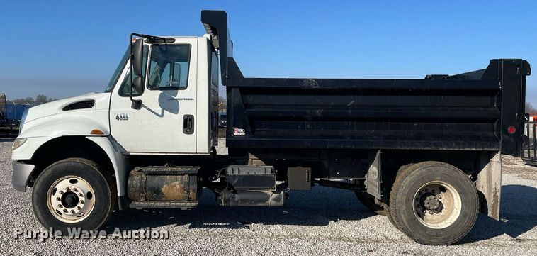 image for item LV9984 2007 International 4400 dump truck
