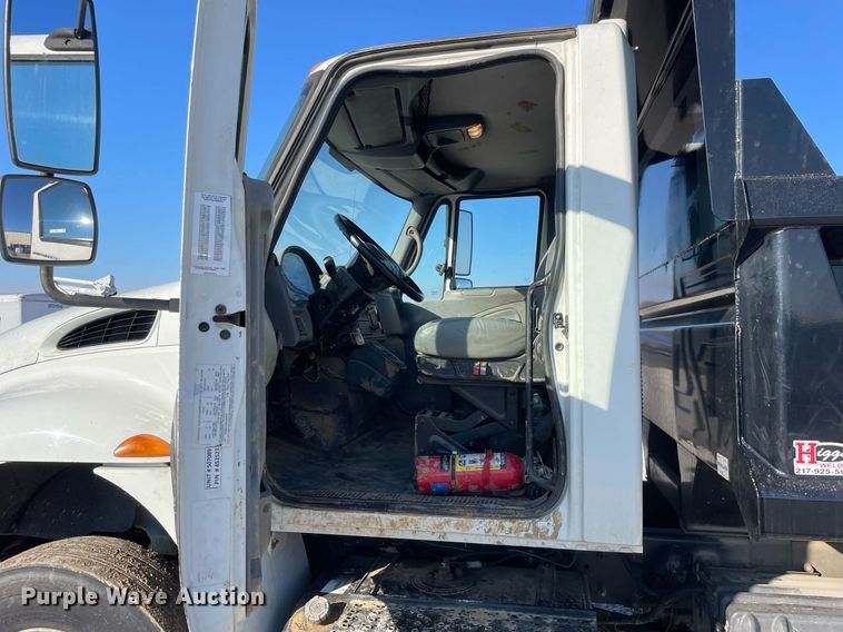 image for item LV9984 2007 International 4400 dump truck