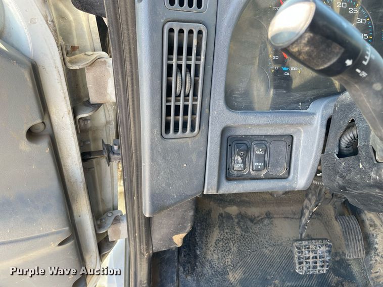 image for item LV9984 2007 International 4400 dump truck