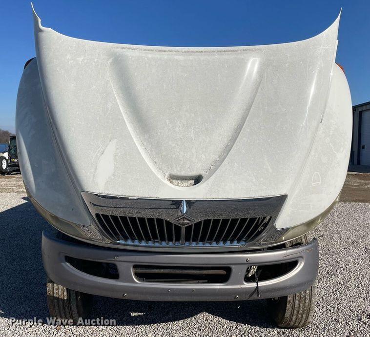 image for item LV9984 2007 International 4400 dump truck