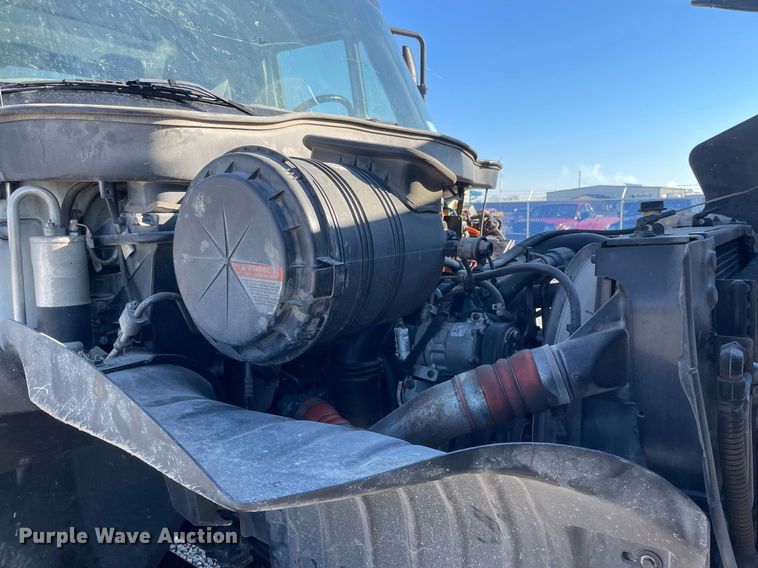 image for item LV9984 2007 International 4400 dump truck