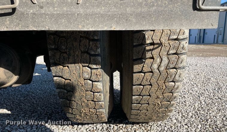 image for item LV9984 2007 International 4400 dump truck