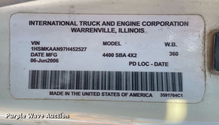 image for item LV9984 2007 International 4400 dump truck