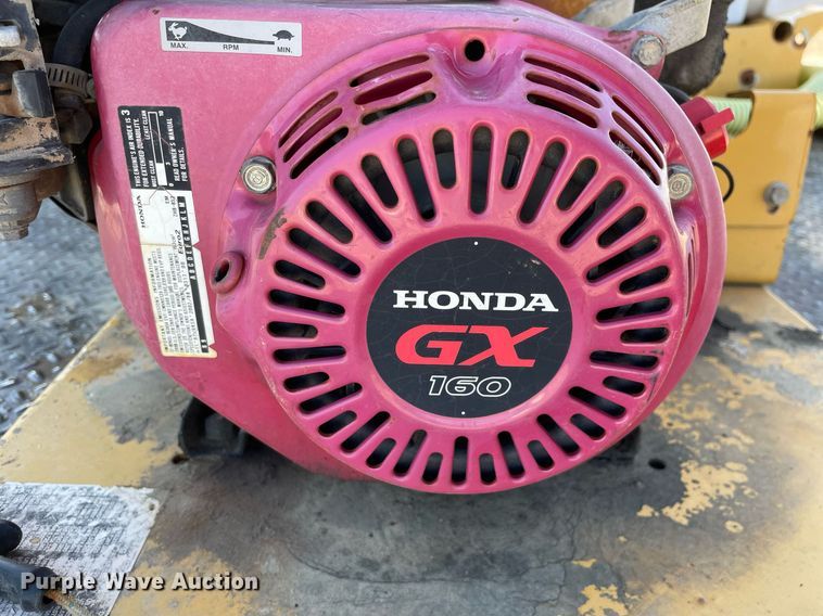 image for item LV9986 2005 Chevrolet  C8500 flatbed truck