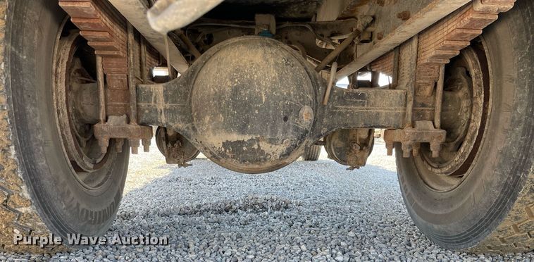 image for item LV9987 2004 International 4300 dump truck