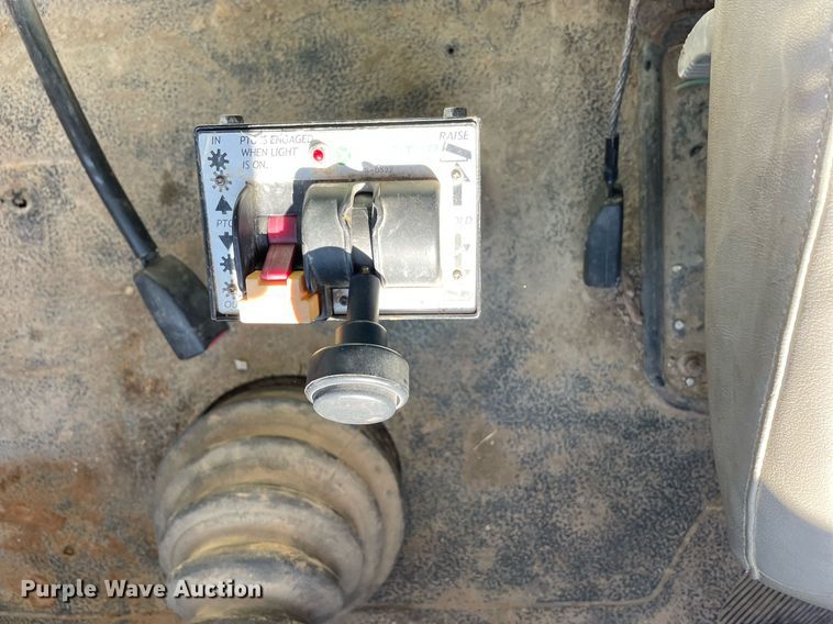 image for item LV9987 2004 International 4300 dump truck