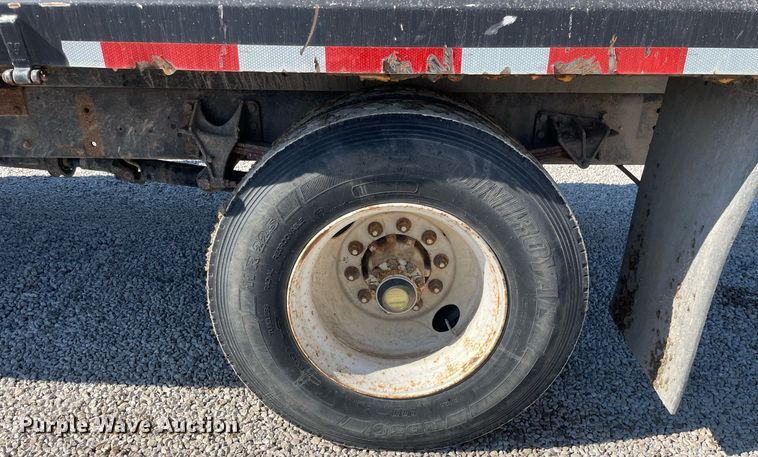 image for item LV9987 2004 International 4300 dump truck