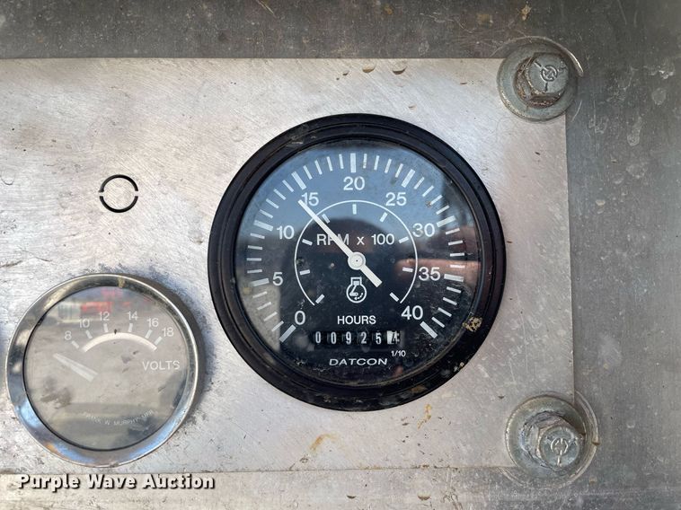 image for item LV9988 2000 International 2554 hydra vacuum truck