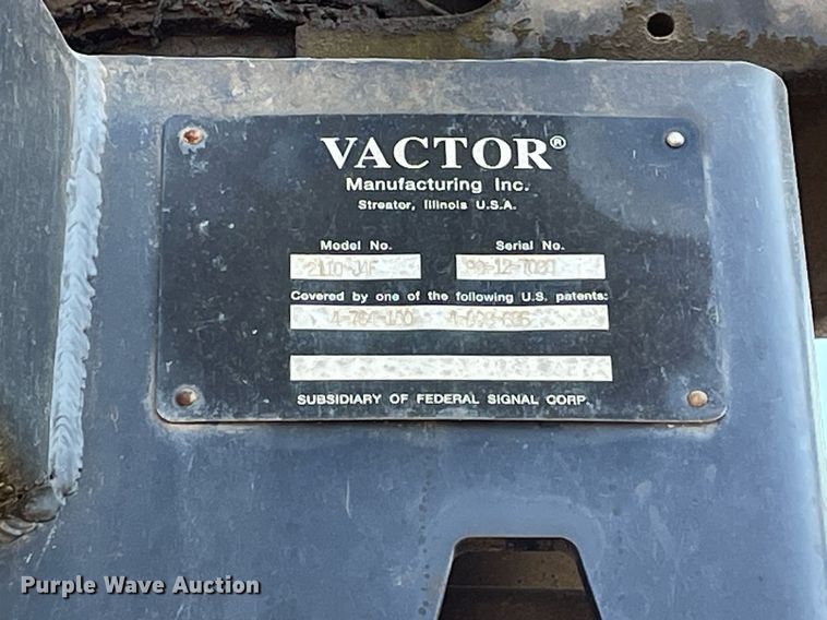 image for item LV9988 2000 International 2554 hydra vacuum truck