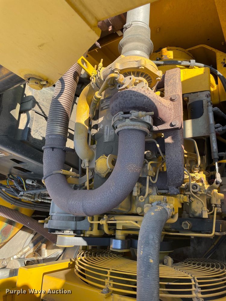 image for item LV9988 2000 International 2554 hydra vacuum truck