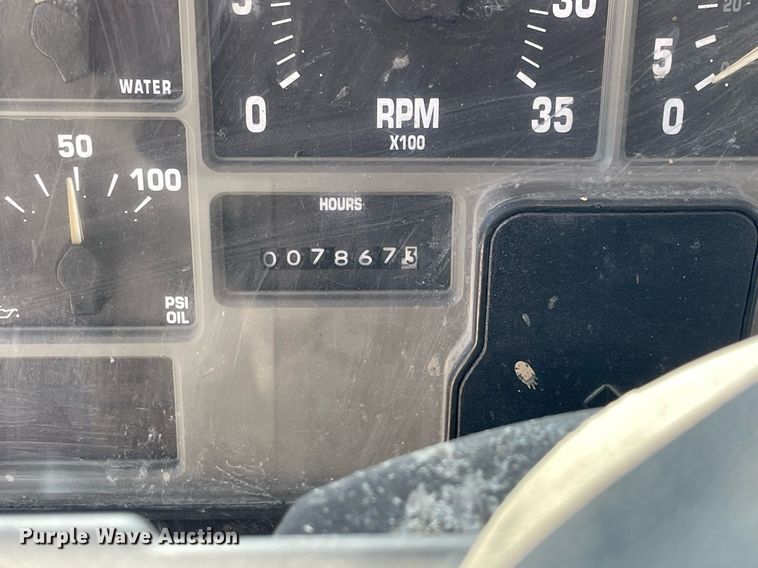 image for item LV9988 2000 International 2554 hydra vacuum truck