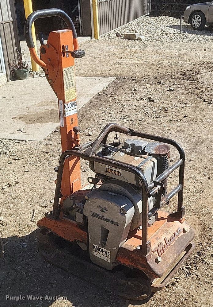 image for item MI9963 Mikasa MVH 304D compactor