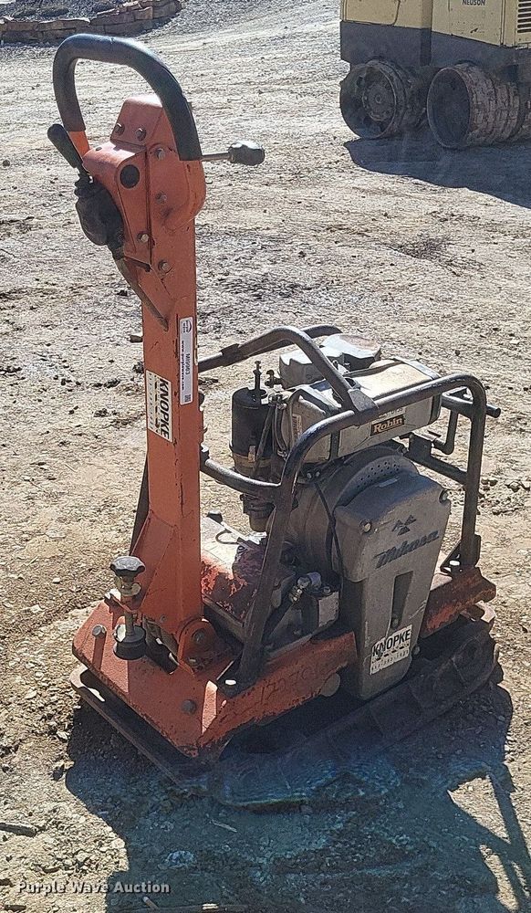 image for item MI9963 Mikasa MVH 304D compactor