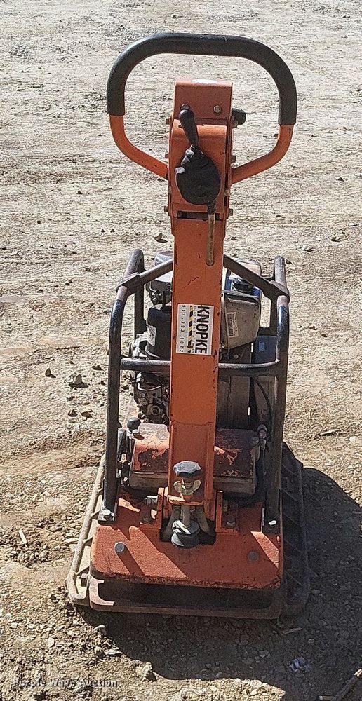 image for item MI9963 Mikasa MVH 304D compactor