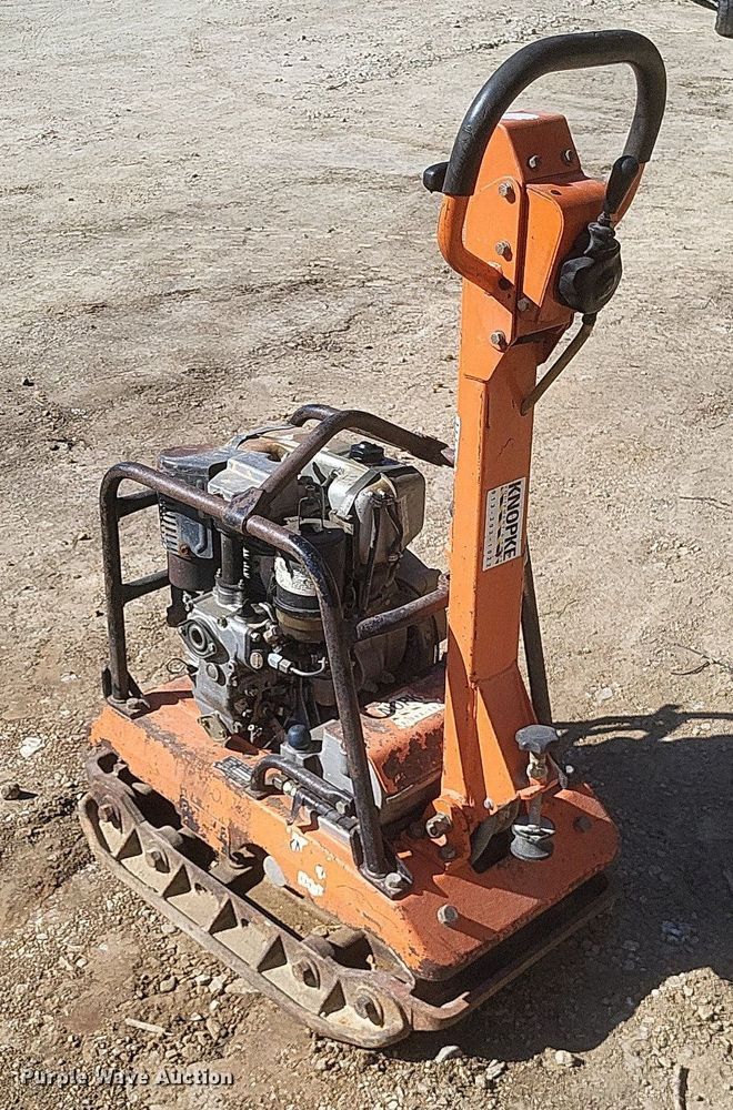 image for item MI9963 Mikasa MVH 304D compactor