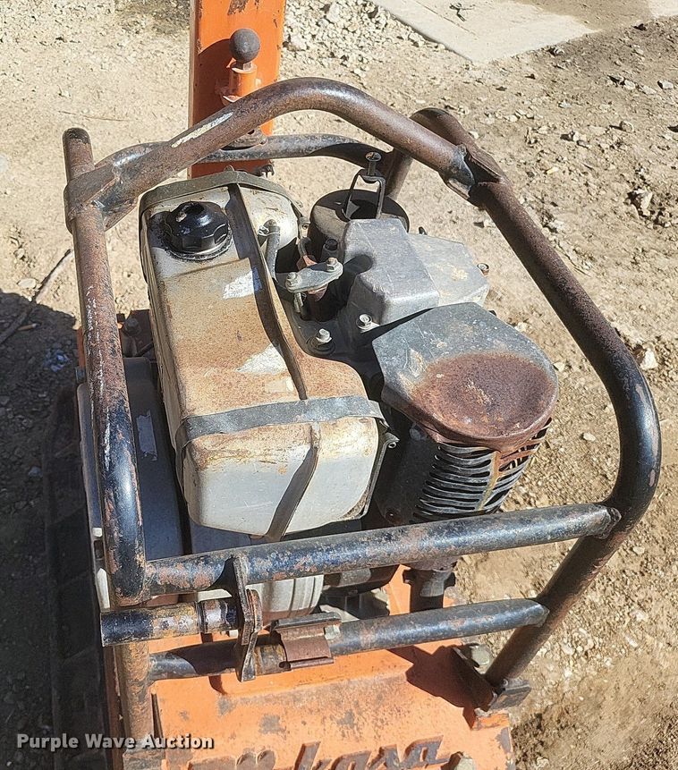 image for item MI9963 Mikasa MVH 304D compactor