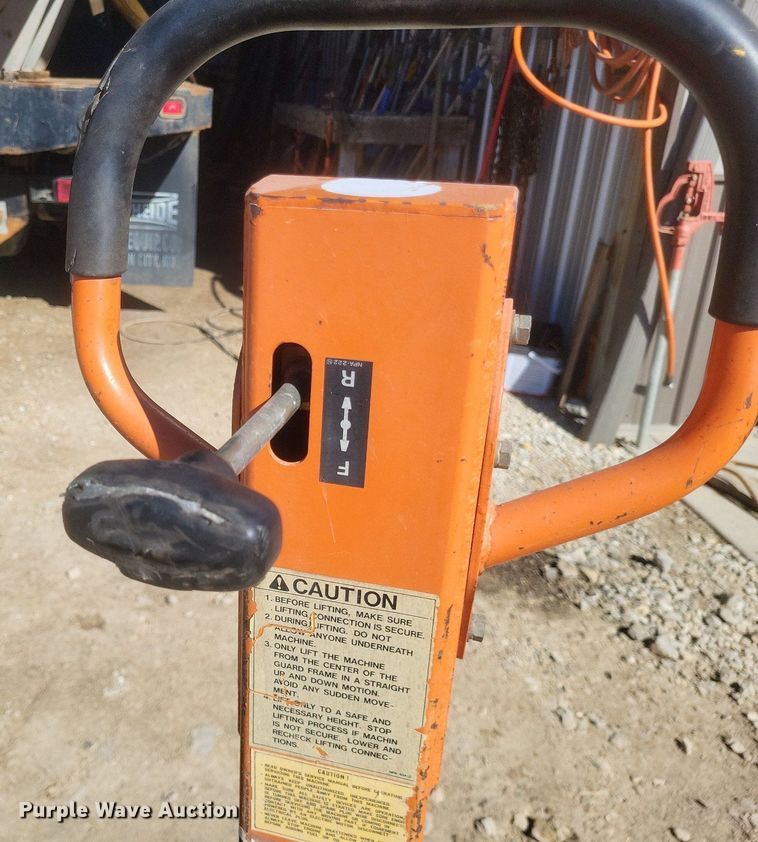 image for item MI9963 Mikasa MVH 304D compactor