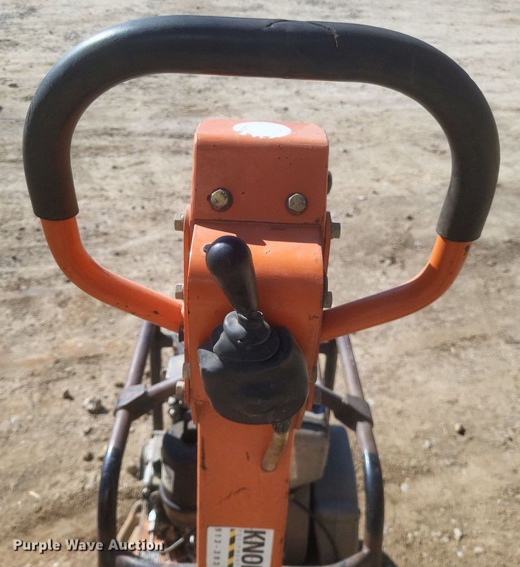 image for item MI9963 Mikasa MVH 304D compactor